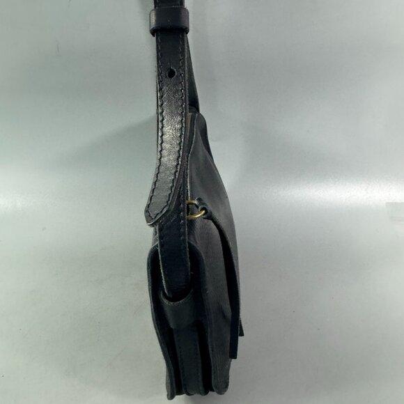 Madewell Simple Black Leather Slim Crossbody Bag - Picture 6 of 15